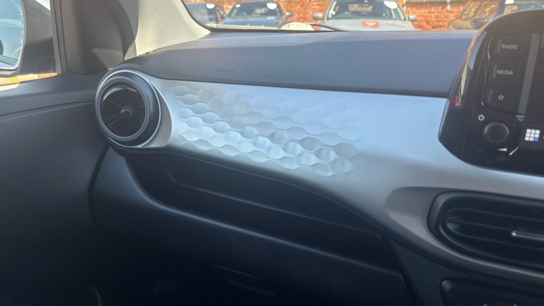 Hyundai i10 1.2 MPi Premium 5dr Petrol Hatchback